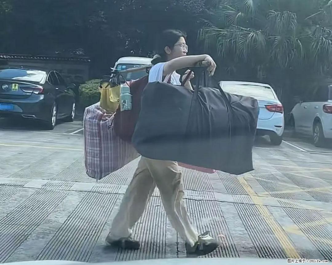 全网追的“扁担女孩”，找了一份暑假工，时薪12元 - 武汉生活资讯 - 武汉28生活网 wh.28life.net
